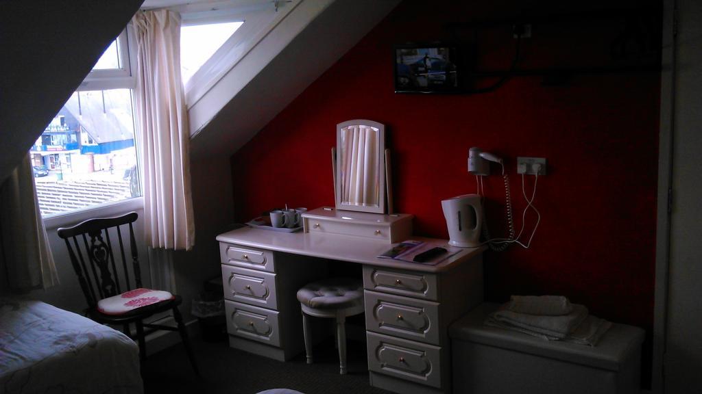 Aartswood Guest House สการ์โบโรห์ ภายนอก รูปภาพ