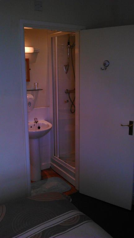Aartswood Guest House สการ์โบโรห์ ภายนอก รูปภาพ